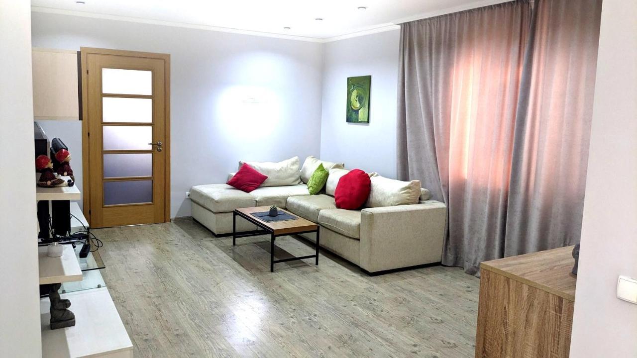 Damaris Apartments คีชีเนา ภายนอก รูปภาพ