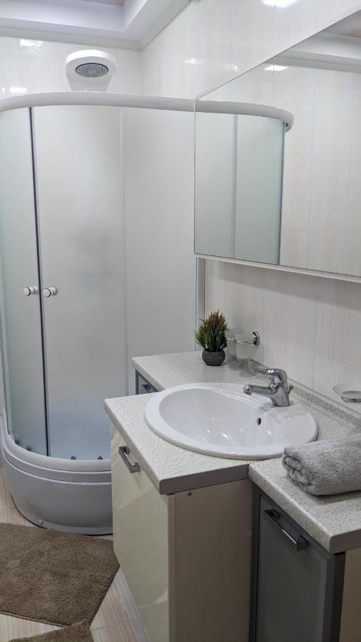 Damaris Apartments คีชีเนา ภายนอก รูปภาพ