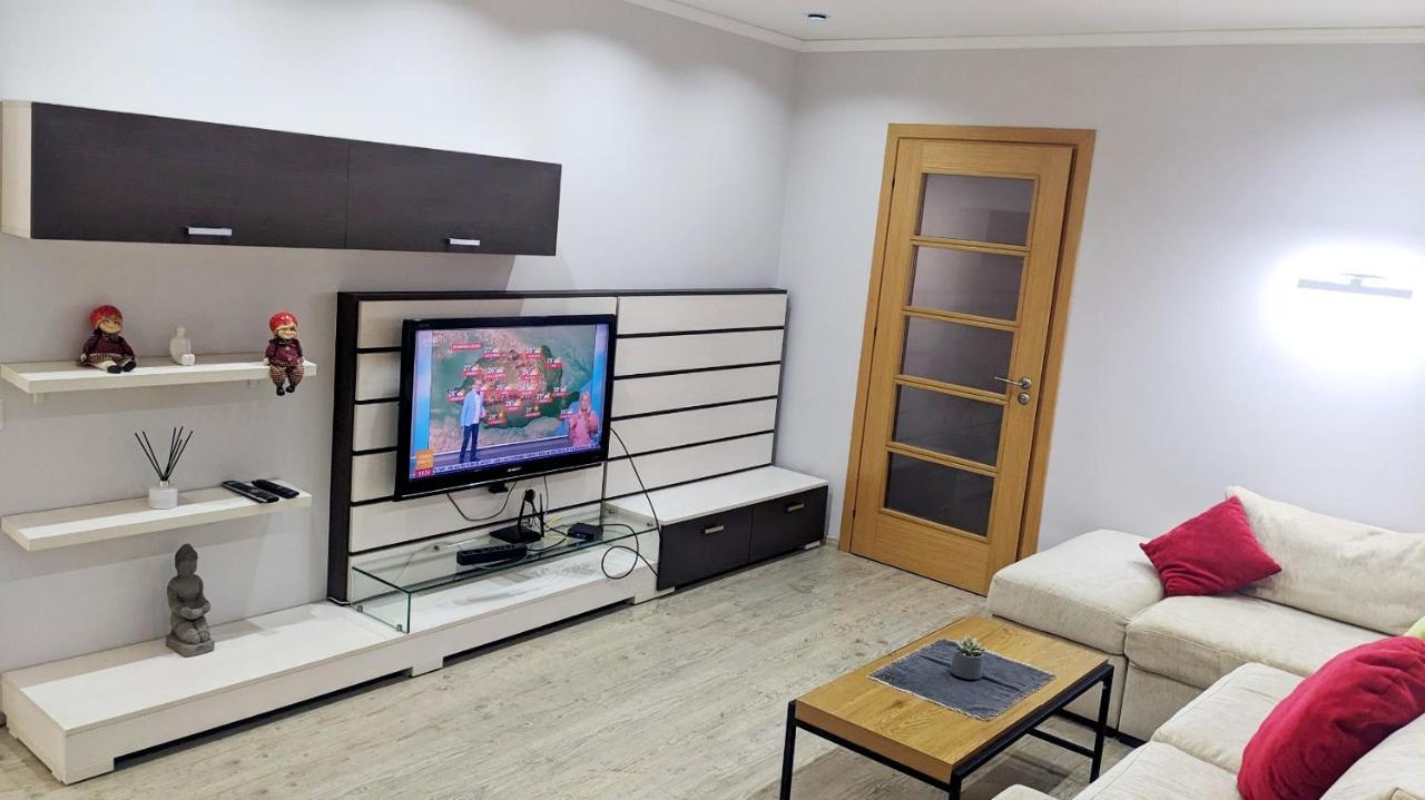 Damaris Apartments คีชีเนา ภายนอก รูปภาพ